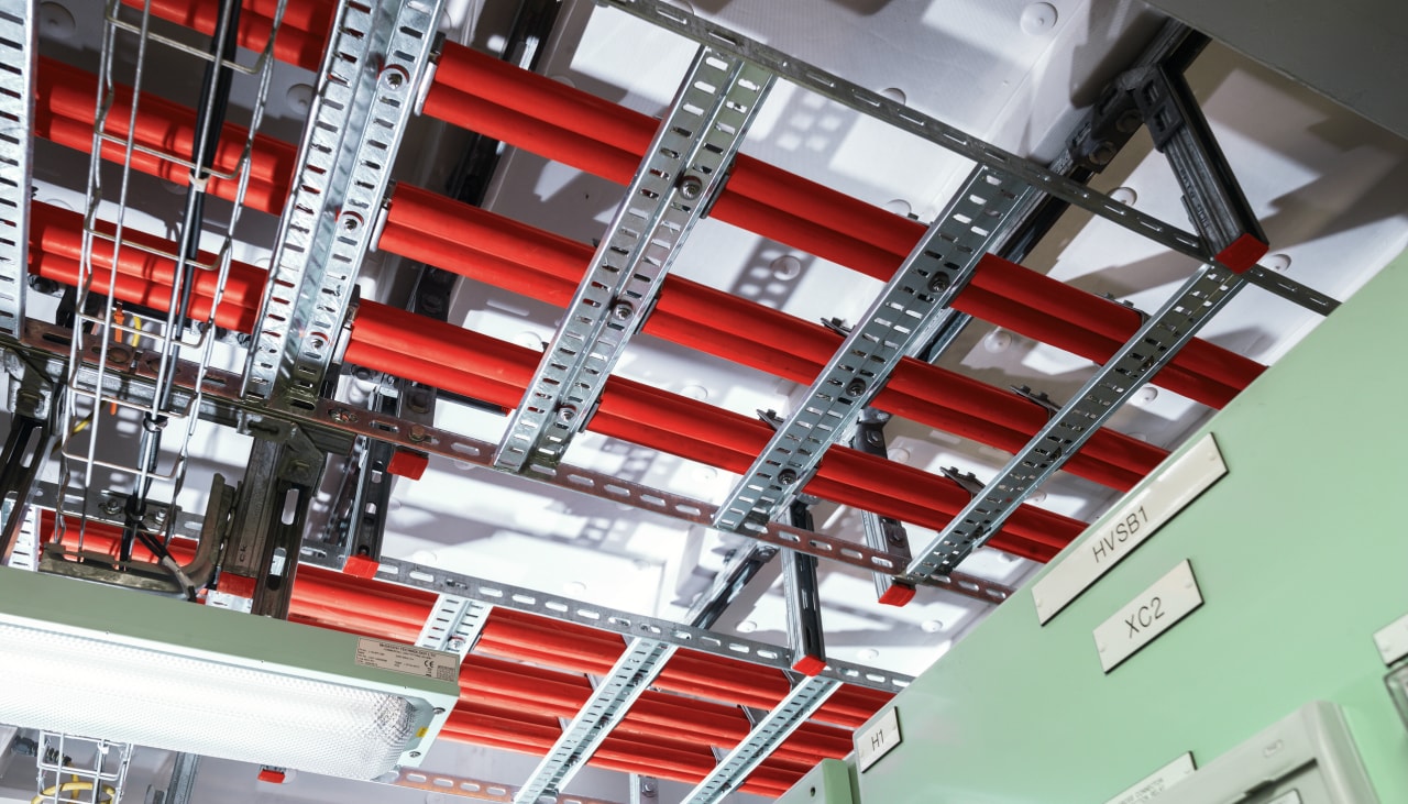 Soportes modulares para bandejas portacables y escaleras portacables