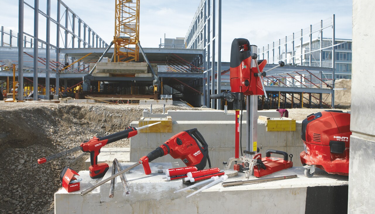 Herramientas eléctricas Hilti para la instalación de tacos en hormigón
