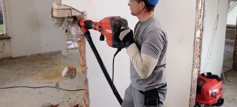 Martillo rompedor TE 700-AVR SDS-Max Potente martillo rompedor SDS Max (TE-Y) para tareas pesadas de cincelado de hormigón y mampostería, con sistema de reducción activa de la vibración (AVR) Aplicaciones 1