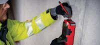 Escáner de pared PS 85 Escáner de pared y detector de pernos de fácil utilización que ayuda a evitar impactos en las tareas de perforación o corte cerca de objetos incrustados Aplicaciones 2