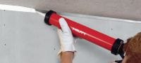 Sellador acrílico de protección contra el fuego CFS-S ACR Masilla universal que ofrece una protección contra el fuego flexible para juntas de construcción y atravesamientos Aplicaciones 1