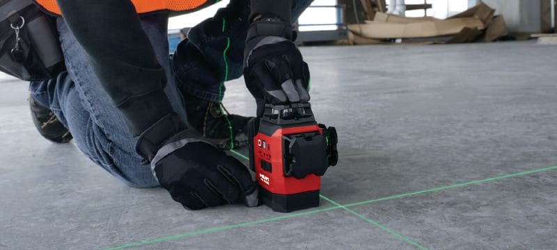 Láser multilínea de nivel PM 30-MG Láser multilínea compacto: incluye 3 líneas de color verde con autonivelación de 360º que permiten realizar con mayor rapidez tareas de nivelado, alineación y cálculos de escuadras (plataforma de baterías de 12 V) Aplicaciones 1