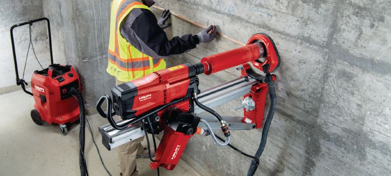 Perforación con corona hueca DD 250-CA Herramienta de perforación diamantada pesada avanzada con unidad de alimentación automática Cut Assist para perforación con corona hueca de diámetros pequeños y grandes de 12 a 500 mm Aplicaciones 1