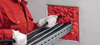 Espuma intumescente CFS-F FX Espuma intumescente de fácil instalación que ayuda a crear una barrera contra el fuego y el humo en atravesamientos de cables y mixtos Aplicaciones 3