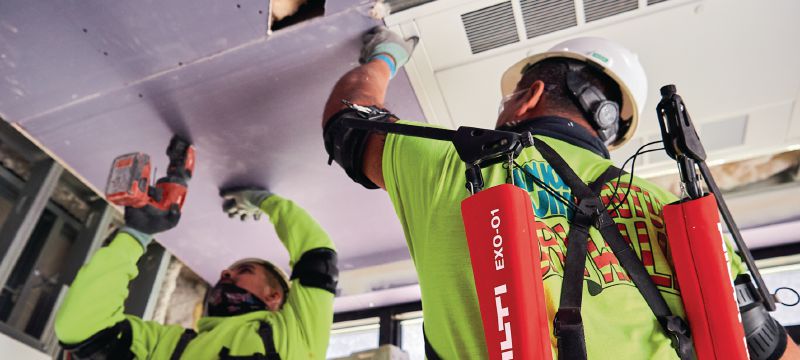 Exoesqueleto sobre cabeza EXO-O1 Exoesqueleto pasivo para ayudar a reducir la tensión en los hombros y los brazos durante las tareas de instalación sobre cabeza Aplicaciones 1